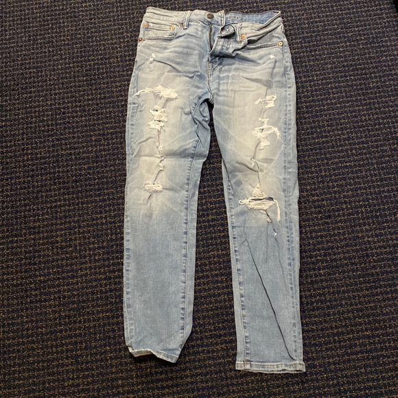 brand new American Eagle lightwash slim jeans - Picture 1 of 3